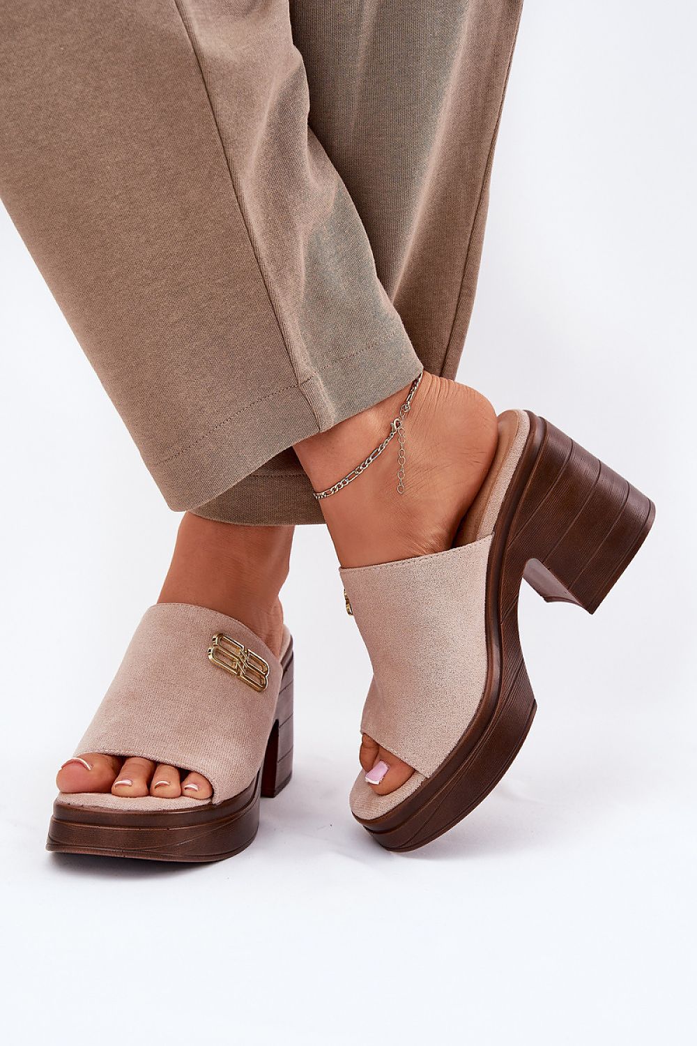 Flip-flops model 213038 Step in style