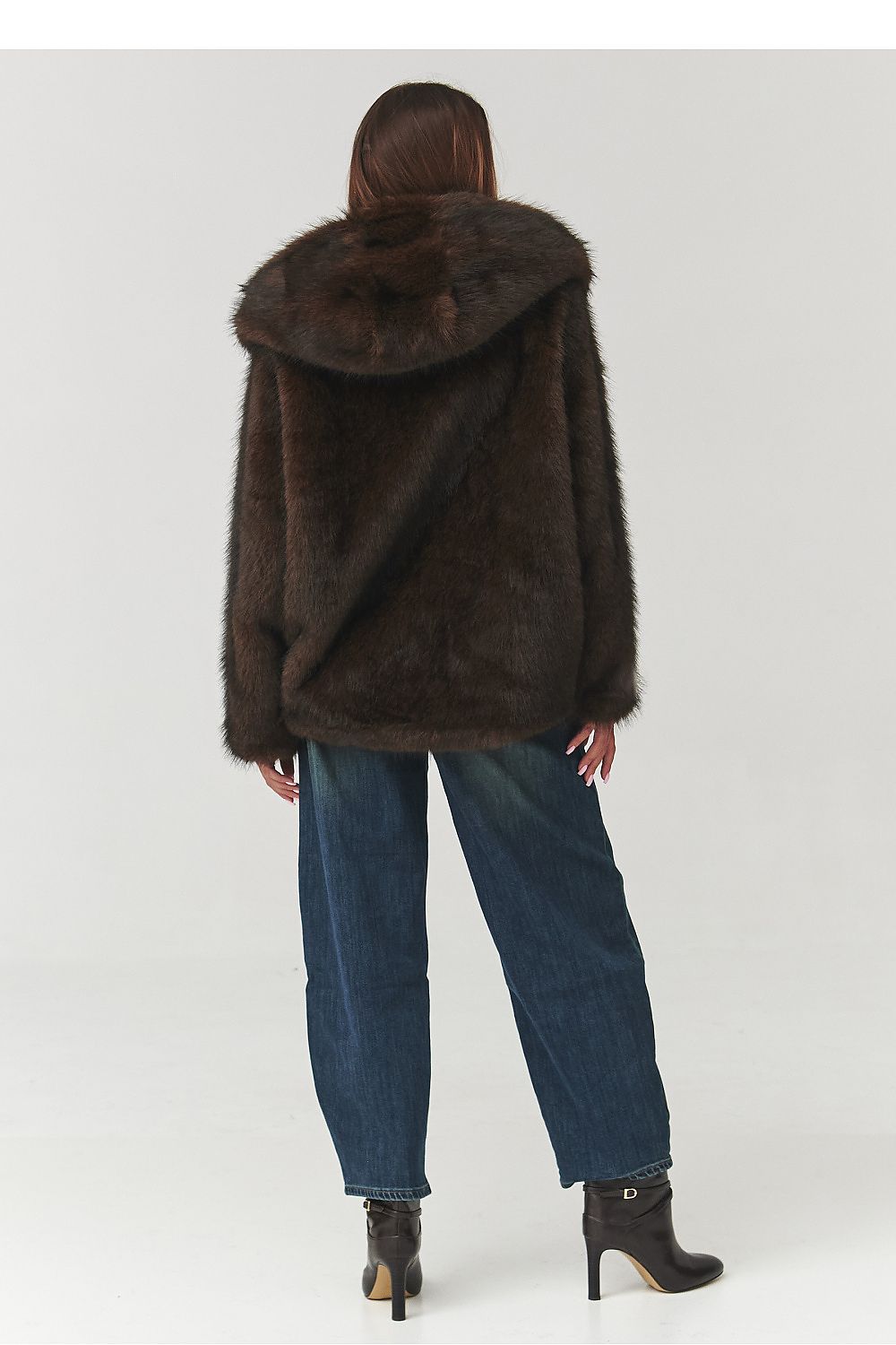 Jacket model 219747 Makadamia