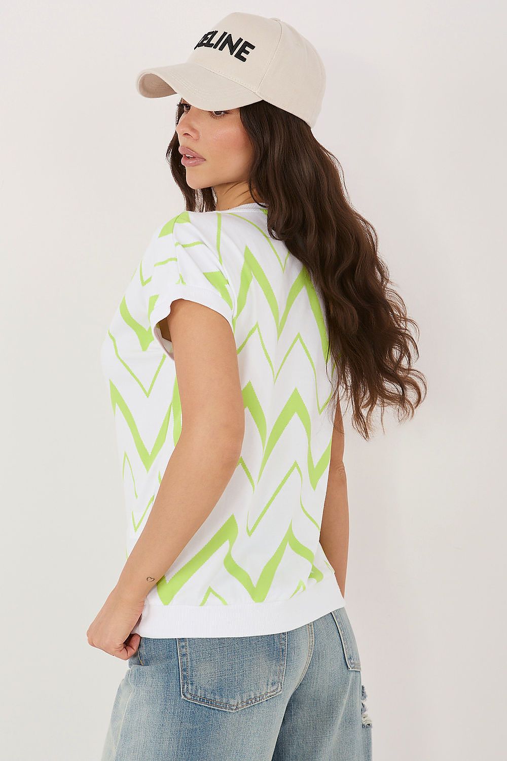 Blouse model 227031 Relevance