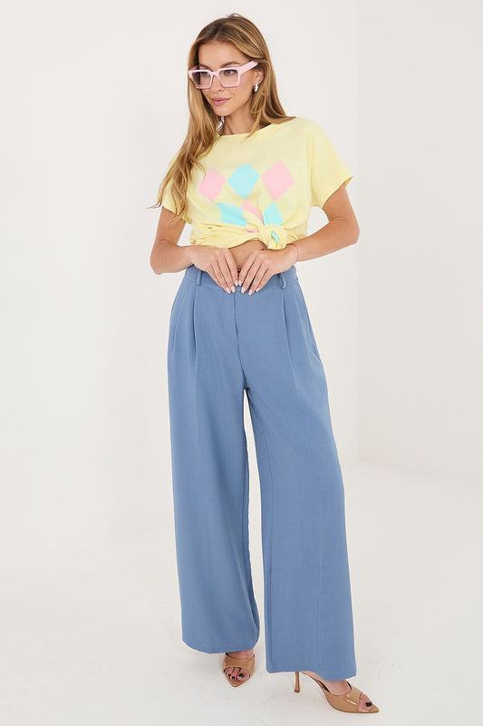 Blouse model 227309 Relevance