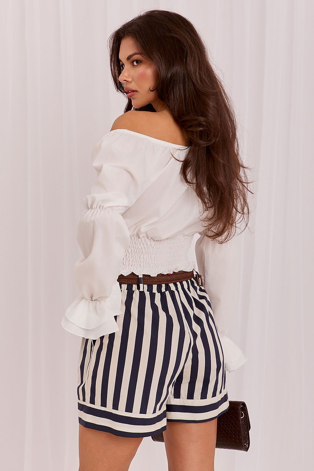 Blouse model 230431 Lakerta