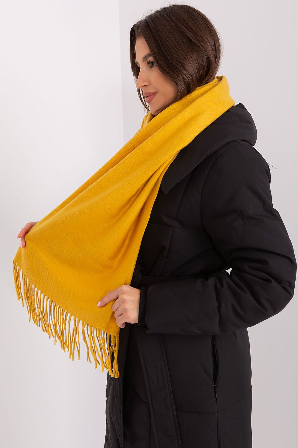  Shawl model 187614 Wool Fashion Italia 