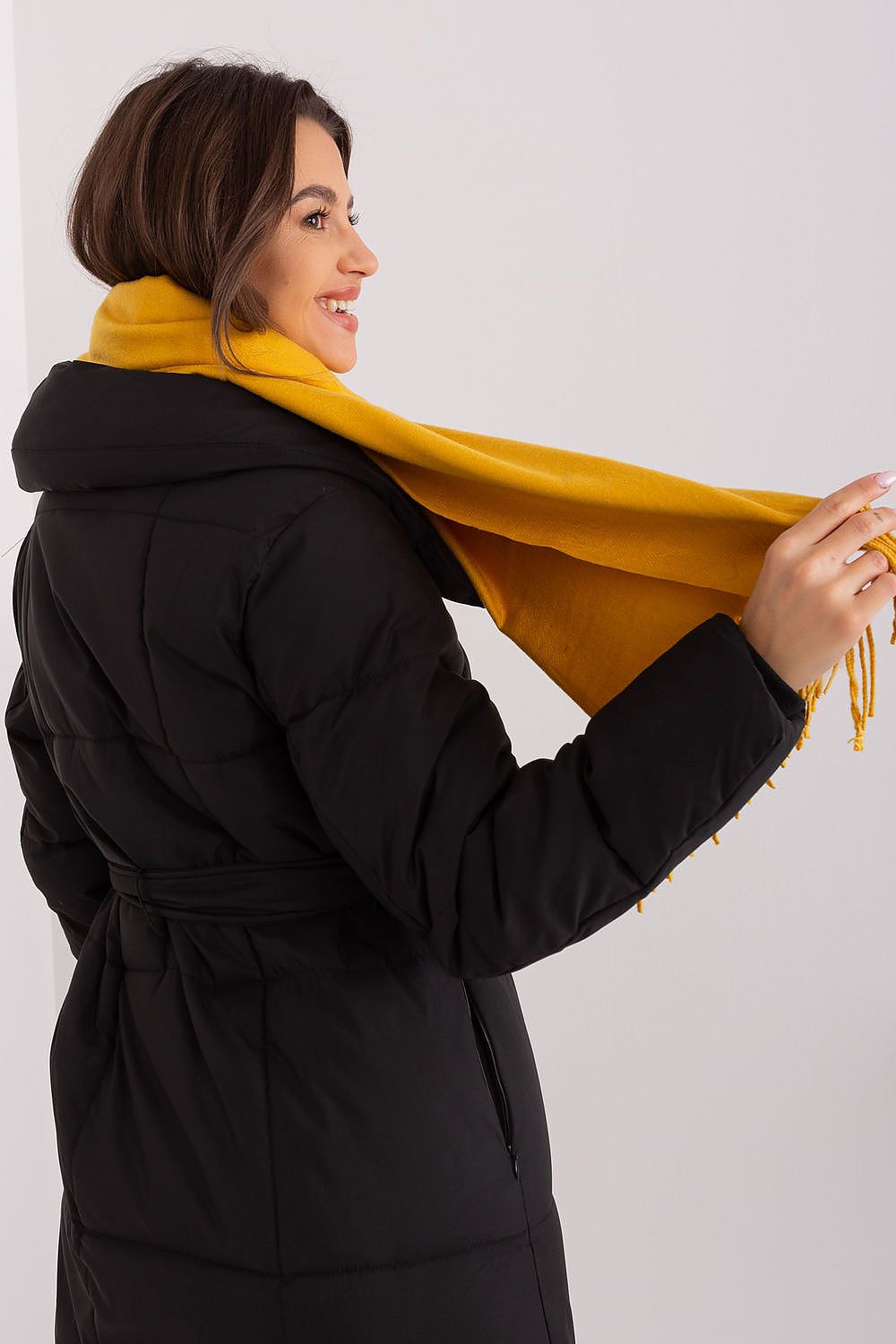  Shawl model 187614 Wool Fashion Italia 