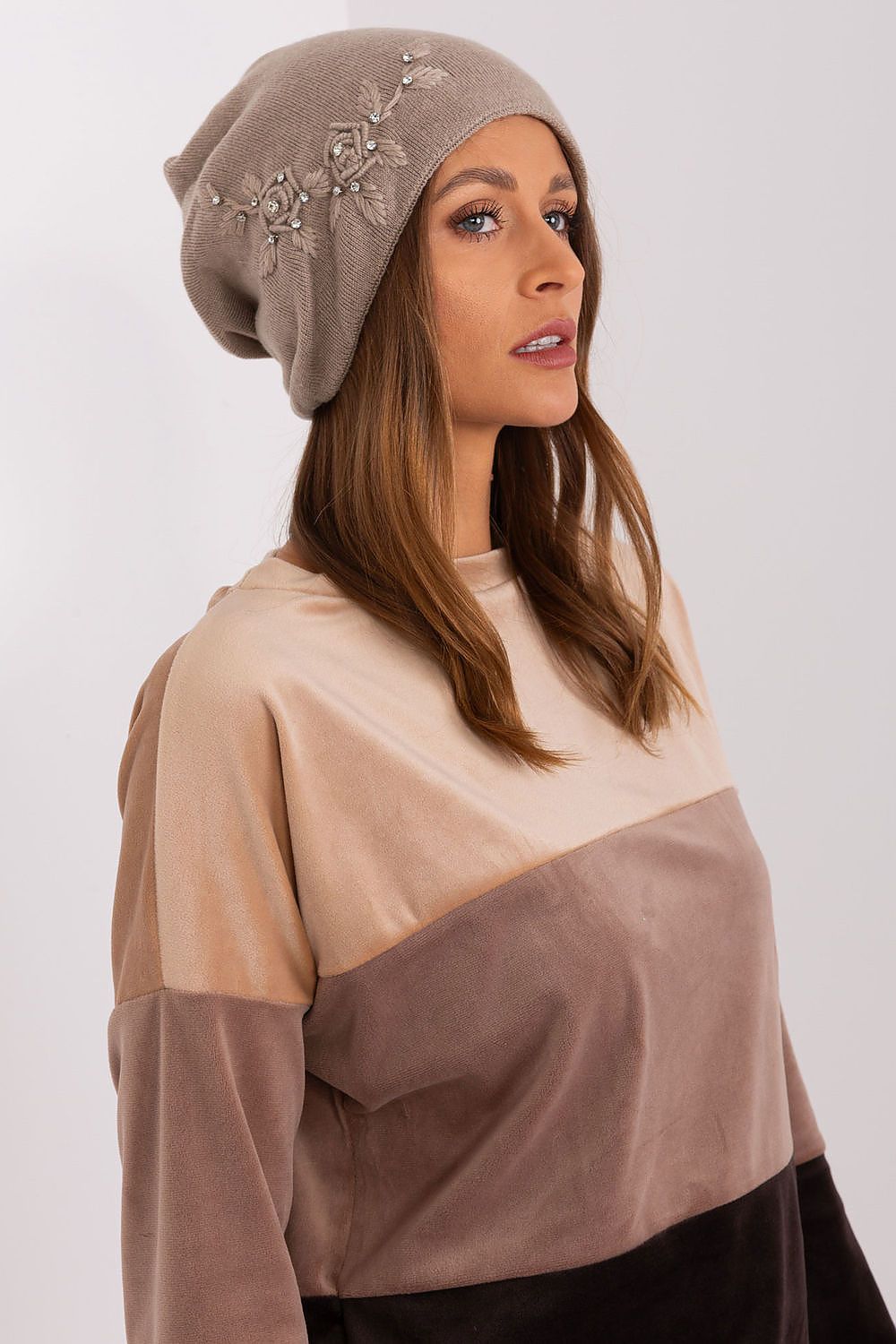  Cap model 189924 AT 