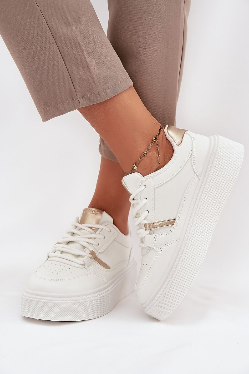  Sport Shoes model 216467 Step in style 