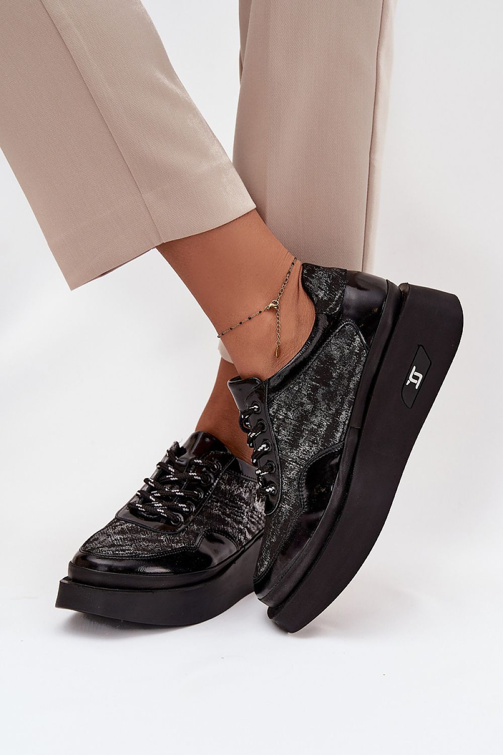  Half shoes model 219107 Step in style 