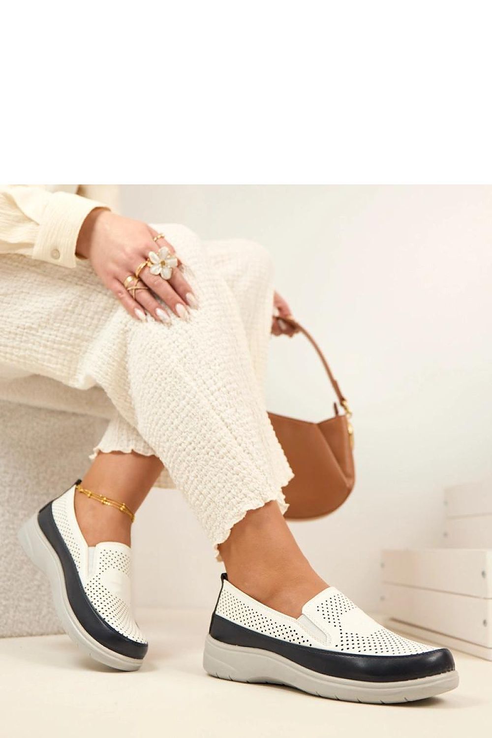  Half shoes model 225601 Solea 