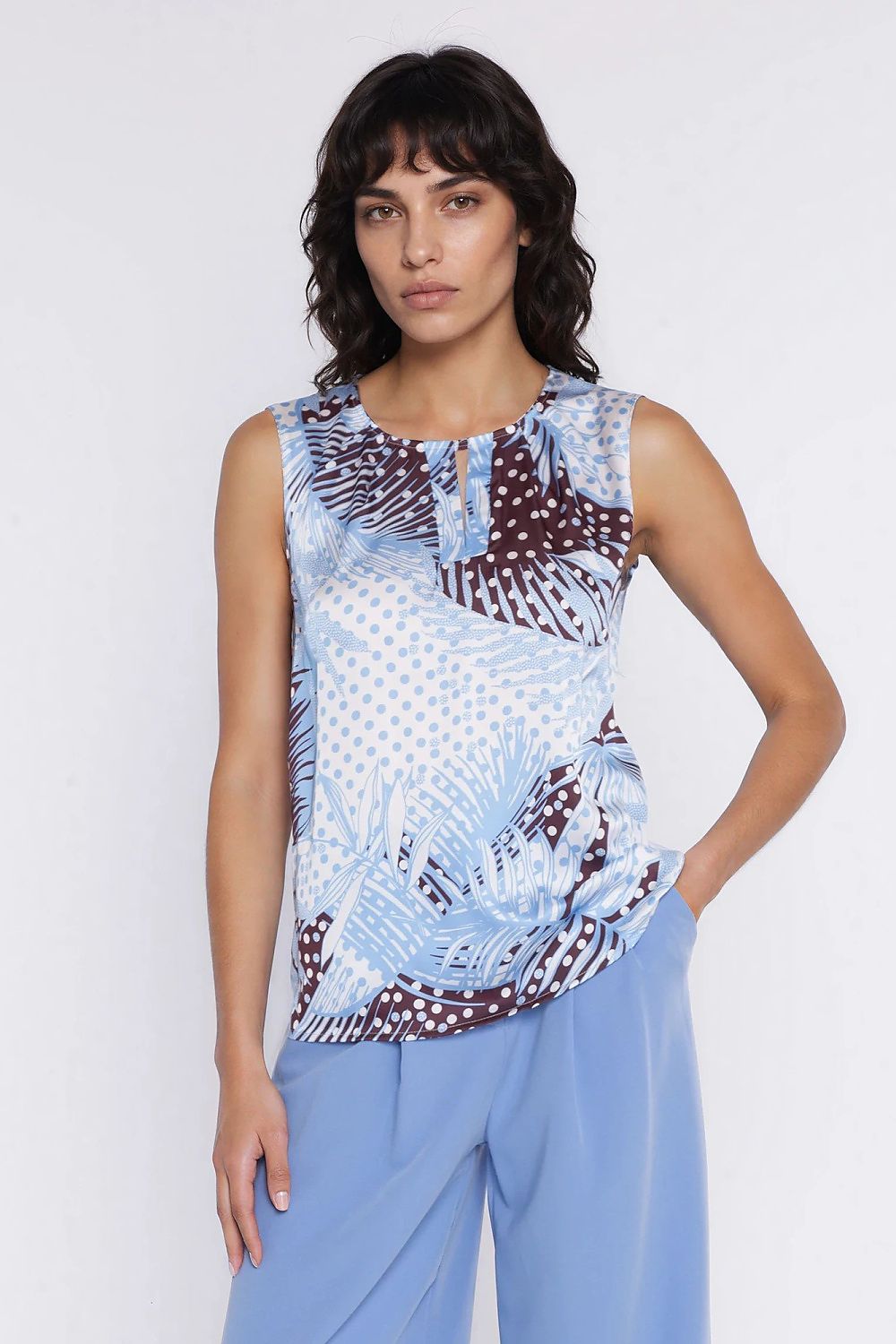  Blouse model 227155 Nife 