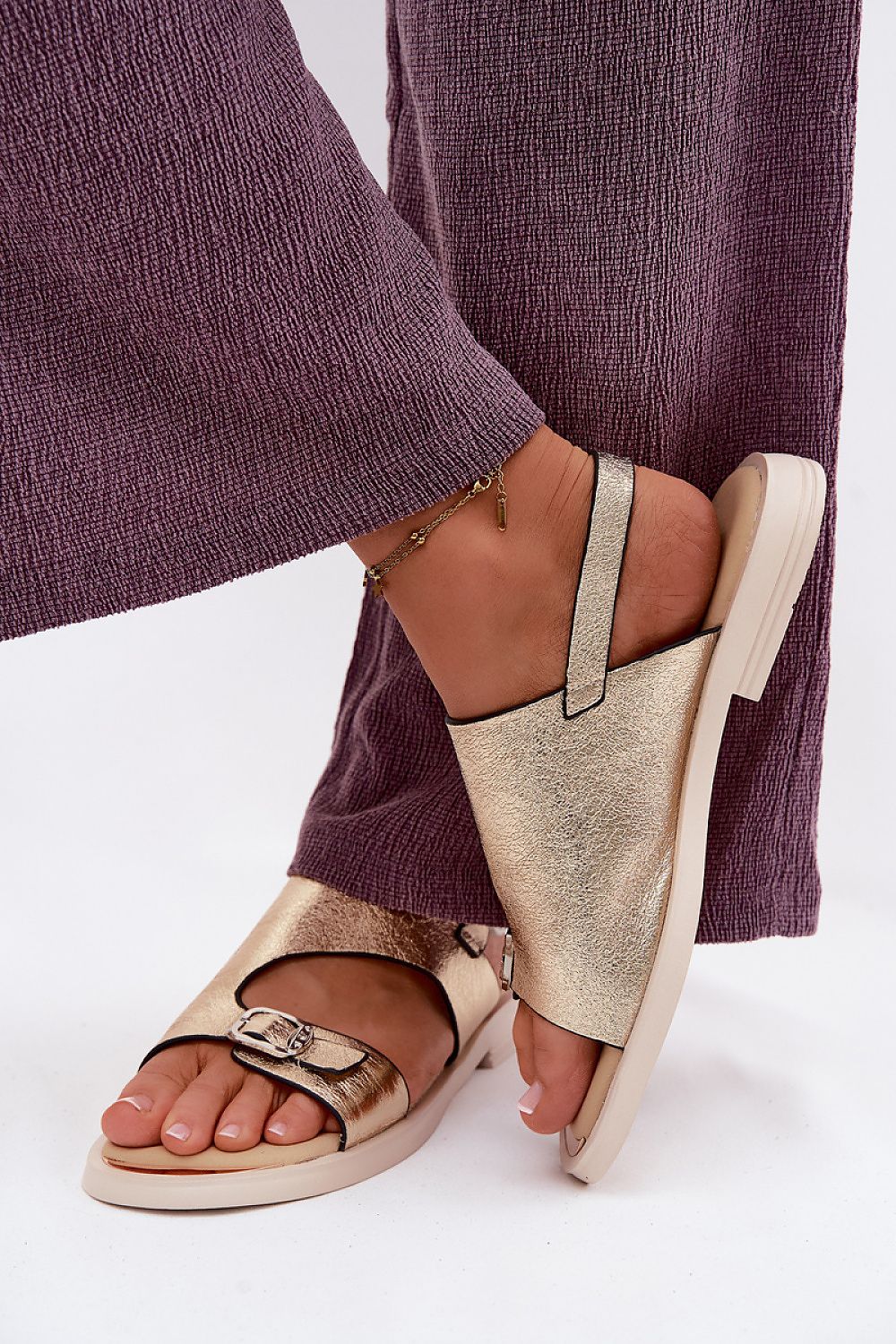  Sandals model 227433 Step in style 