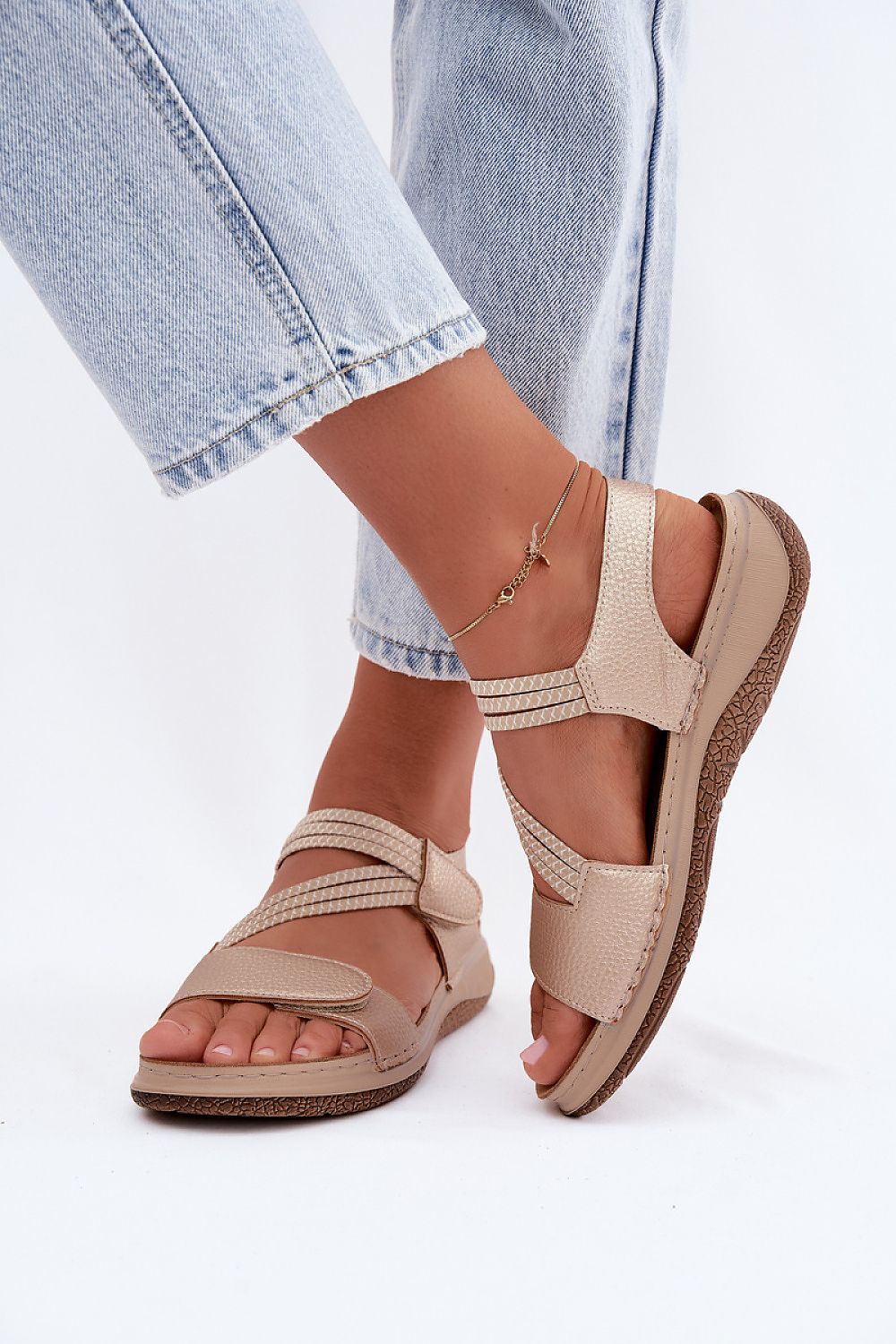  Sandals model 229268 Step in style 