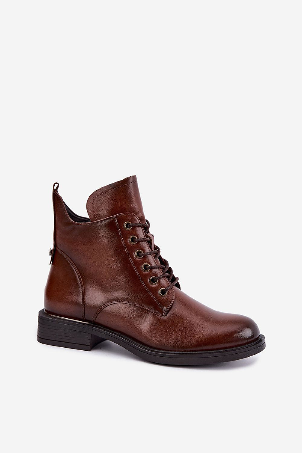  Boots model 231800 Step in style 