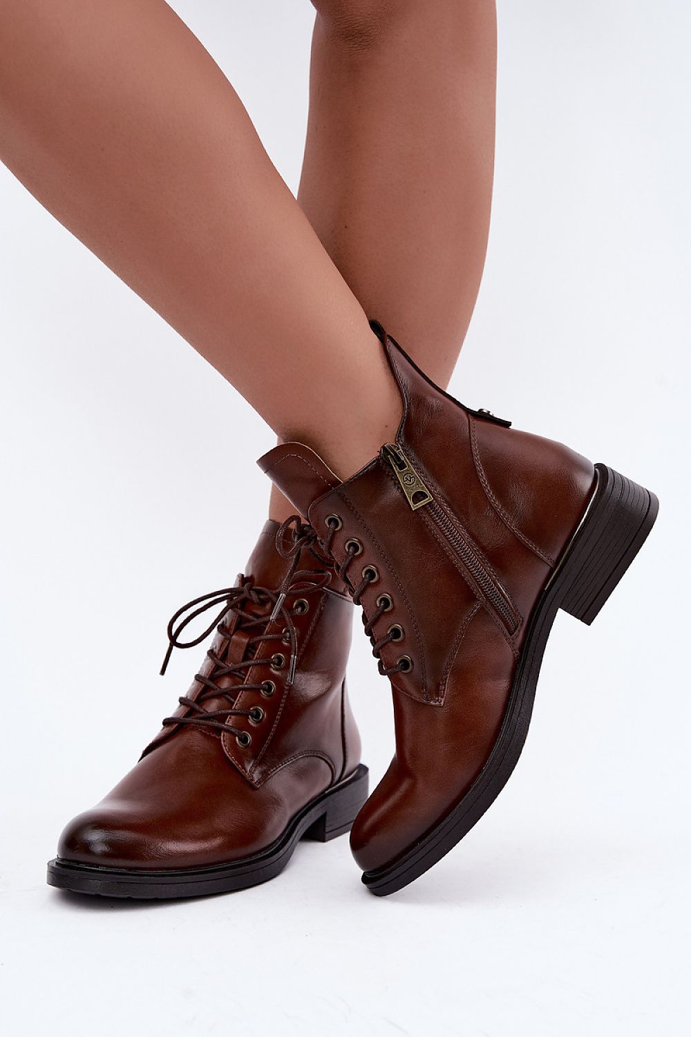  Boots model 231800 Step in style 