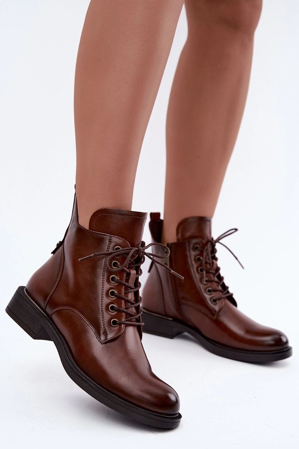  Boots model 231800 Step in style 