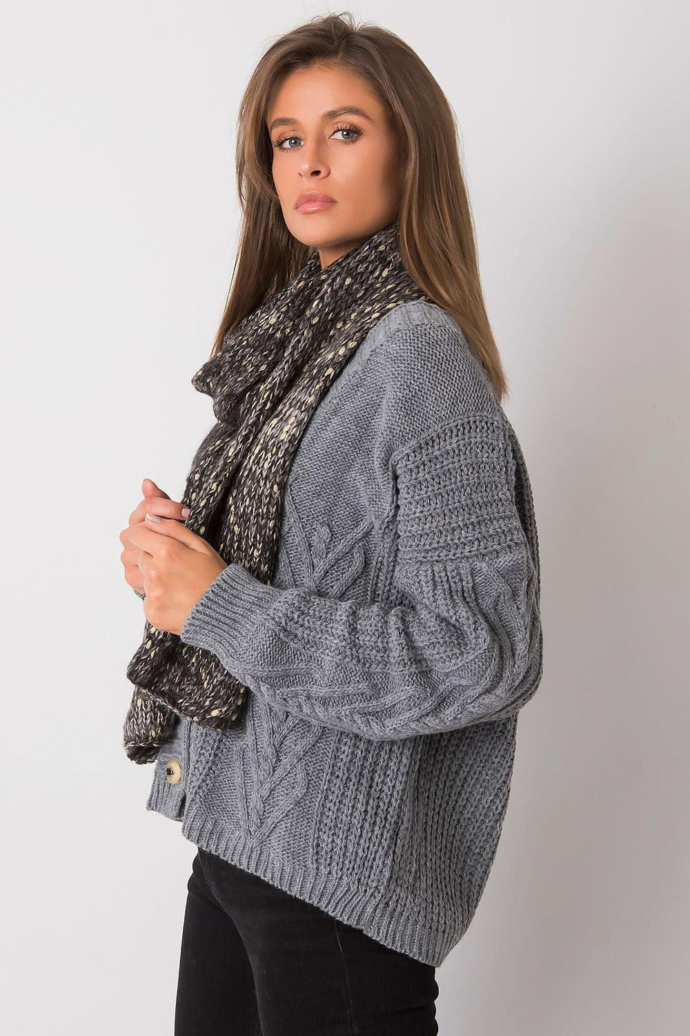  Shawl model 161164 AT 