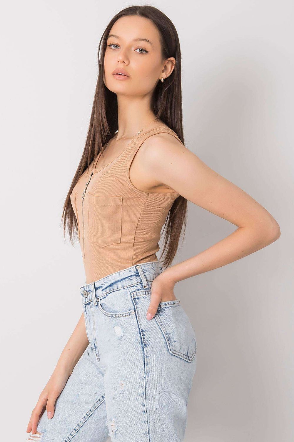 T-shirt model 167385 Italy Moda