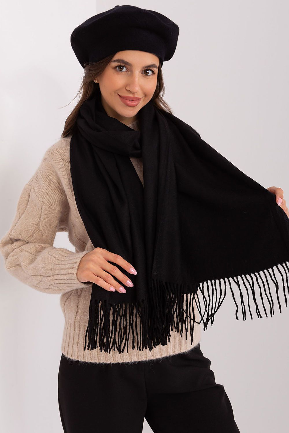  Shawl model 185891 Wool Fashion Italia 