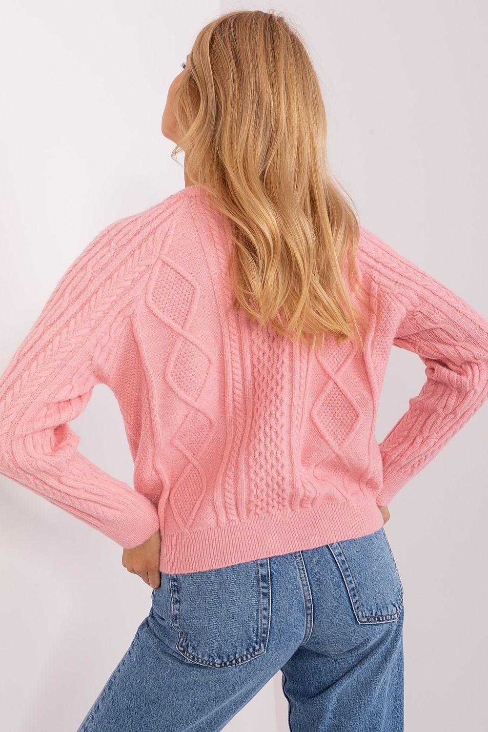  Cardigan model 186818 AT 